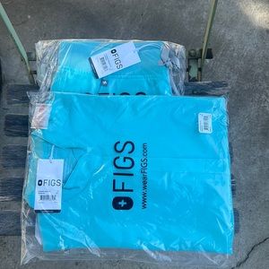 Fresh Aqua Rafaela Oversized small scrub top + Zamora Small petite joggers